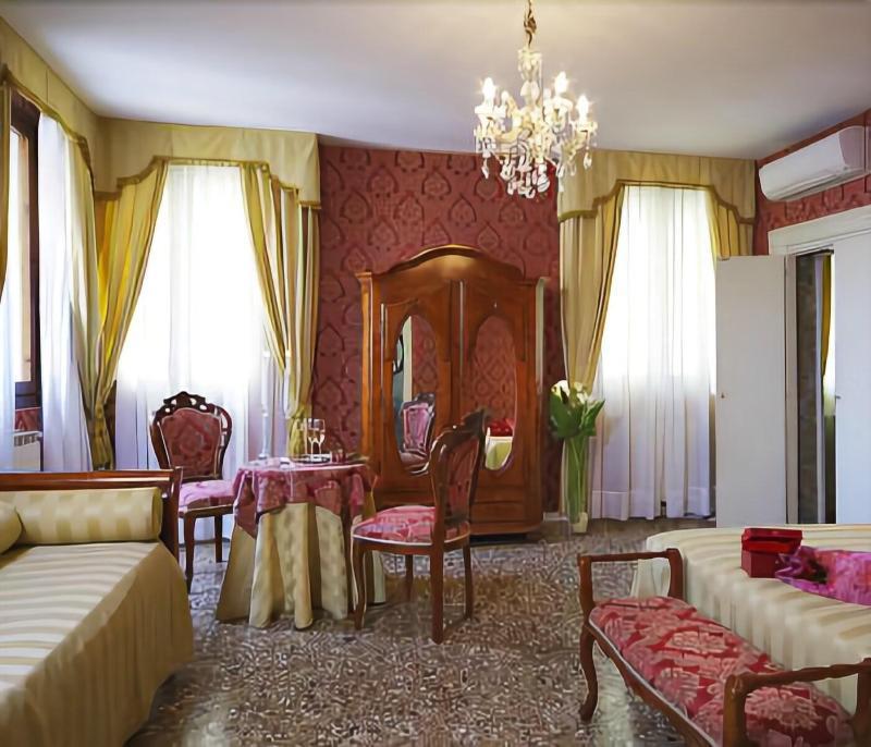 B&B Al Palazzetto Венеция Экстерьер фото